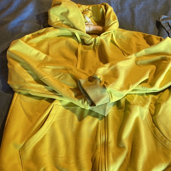 NAP Oversized hoodie jacket in bright spring green. - Picture 4 of 8